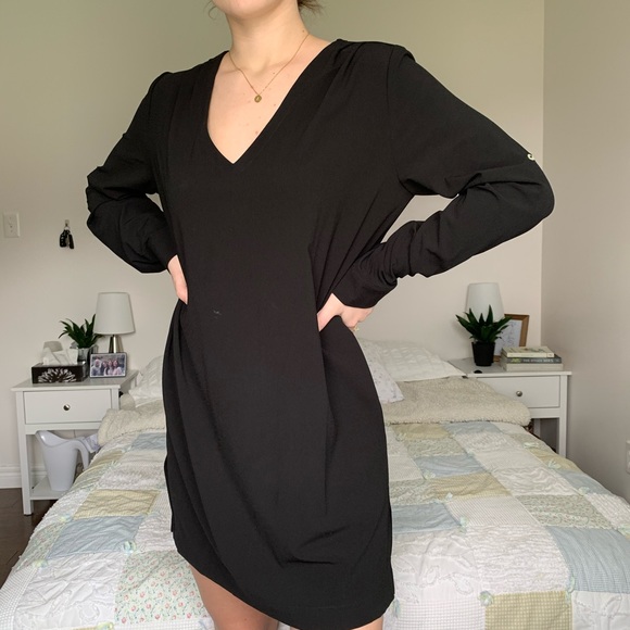 LUMIÈRE Black dress - Picture 1 of 7